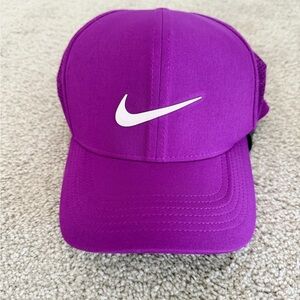 Nike Classic99 Dri-Fir Vibrant Purple Hat